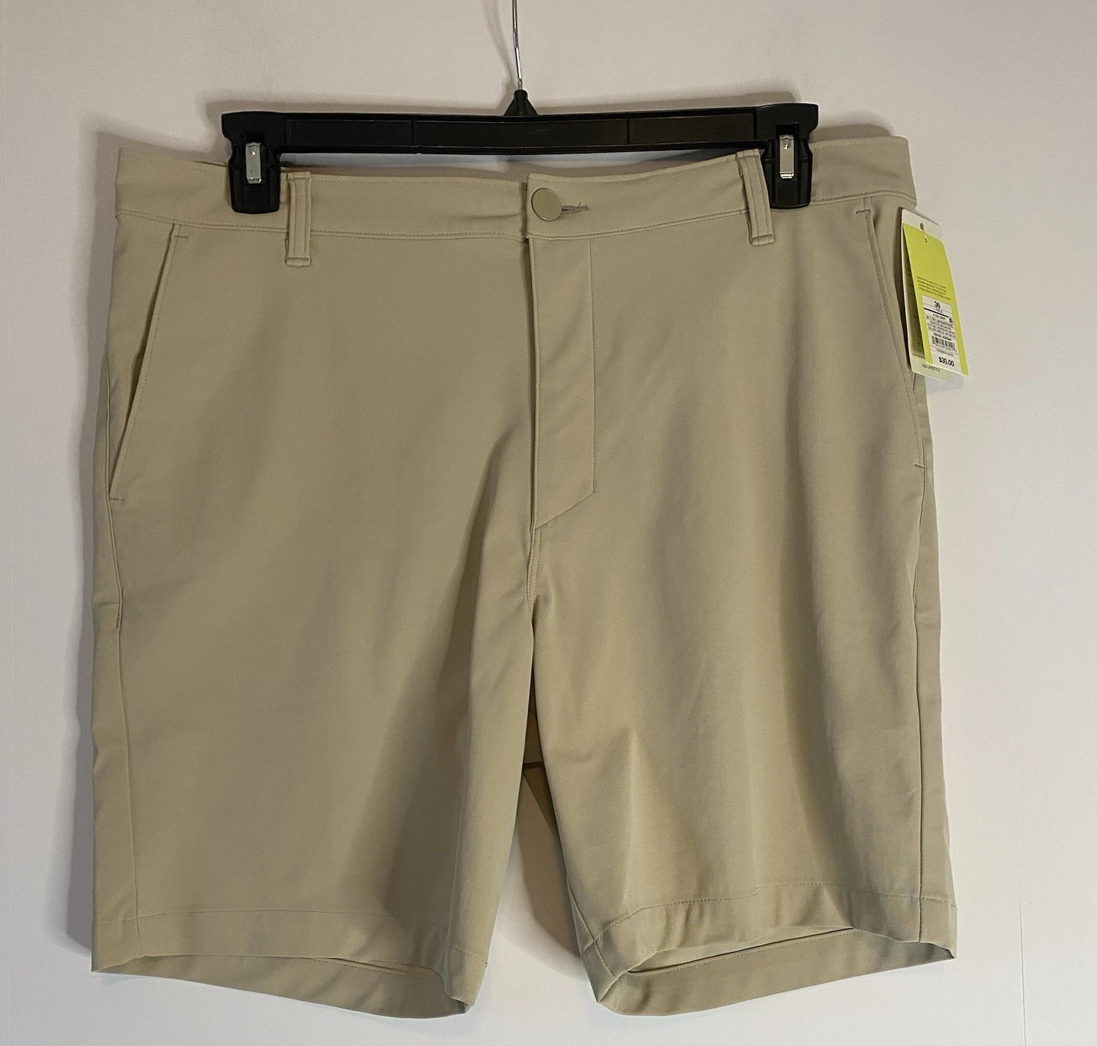 821-All In Motion 360 Lifestyle Men’s Khaki Golf Shorts Size 36 NWT