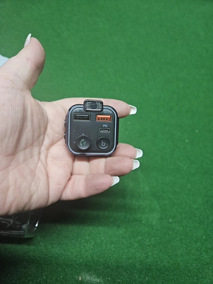 Wireless FM Transmitter USB Charger Audio MP3 Player with LED Display - Image 2 of 4