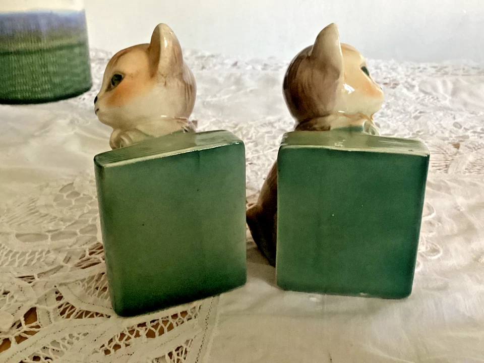 Vintage Hand Painted Kittens Ceramic Bookends 1930's Cat Decor - Image 3 of 4