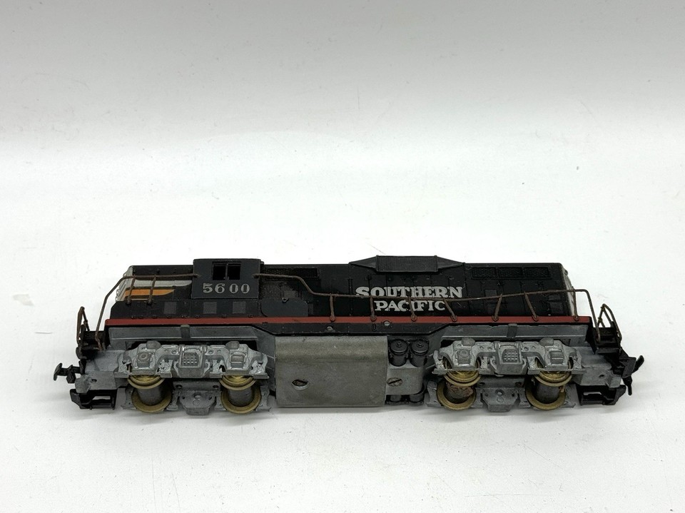Vintage Southern Pacific GP9 Diesel HO Scale Locomotive For Repair | eBay