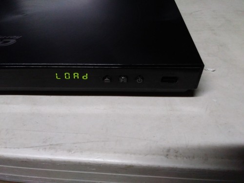 Samsung Blue Ray/ Dvd Player/3D (for Parts) Model BD-E5900 TURNS ON - Picture 7 of 9
