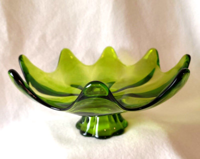 Vintage Viking Epic Green Glass Open Compote footed 8 petal Bowl
