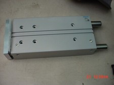 New FESTO  DFM-40-200-P-A-GF GUIDED DRIVE