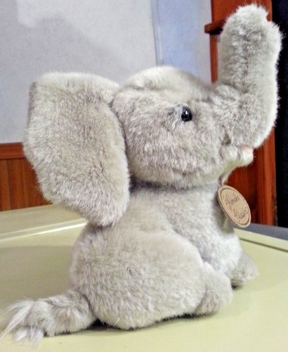 Yomiko Sitzender Elefant Aus Plüsch – 12,7 Cm, Kuschelig, Für Kleinkinder, Handwaschbar