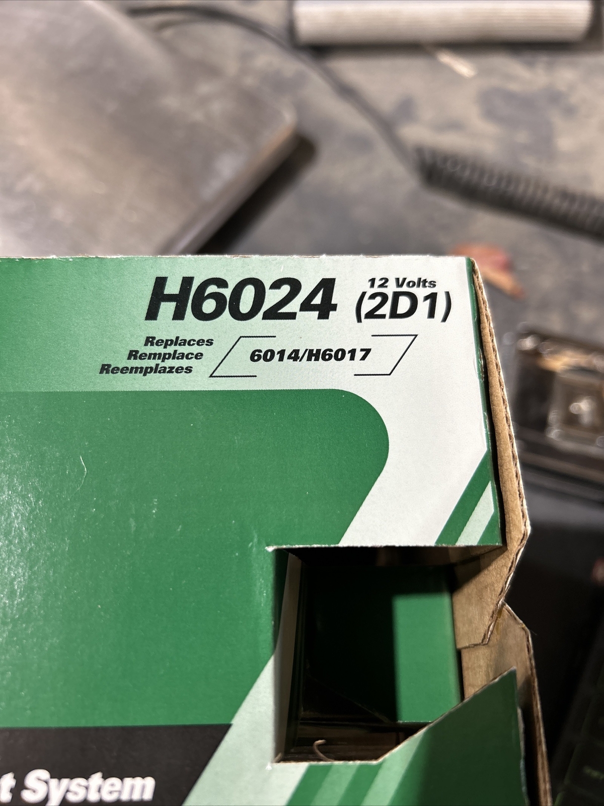 NEW GE H6024 HALOGEN 7