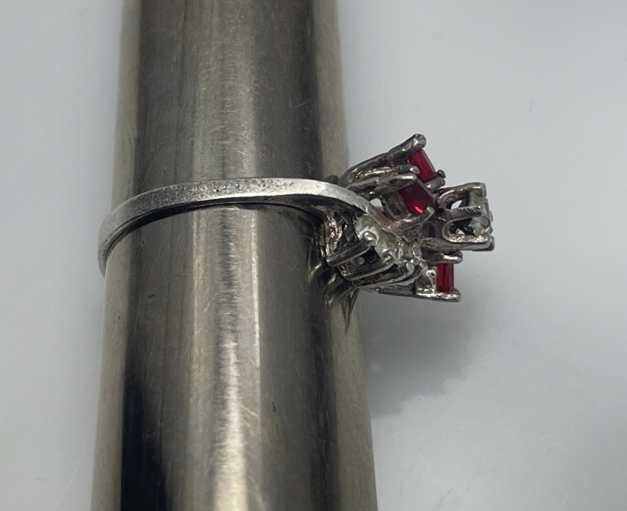 STERLING SILVER CLUSTER RING RUBY ROUND CUT Sz 6.… - image 9