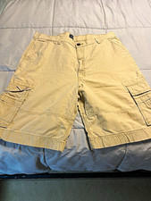 Levi s 42 waist Men's Beige Cargo Shorts Canvas Cotton Flat Front Pockets