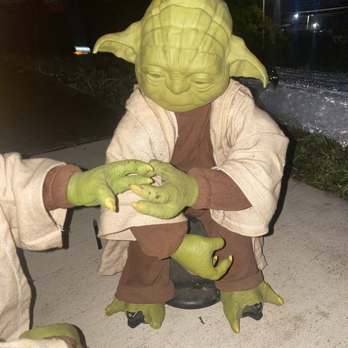 Star Wars Legendary Yoda 16” Interactive Jedi 360 Training Master 115 Phrases