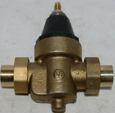 Watts LFN45BM1DUS Double Union 3/4 Inch Water Pressure Reducing Valve