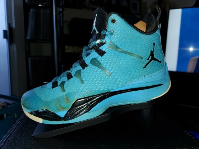 size 3 basketball shoes