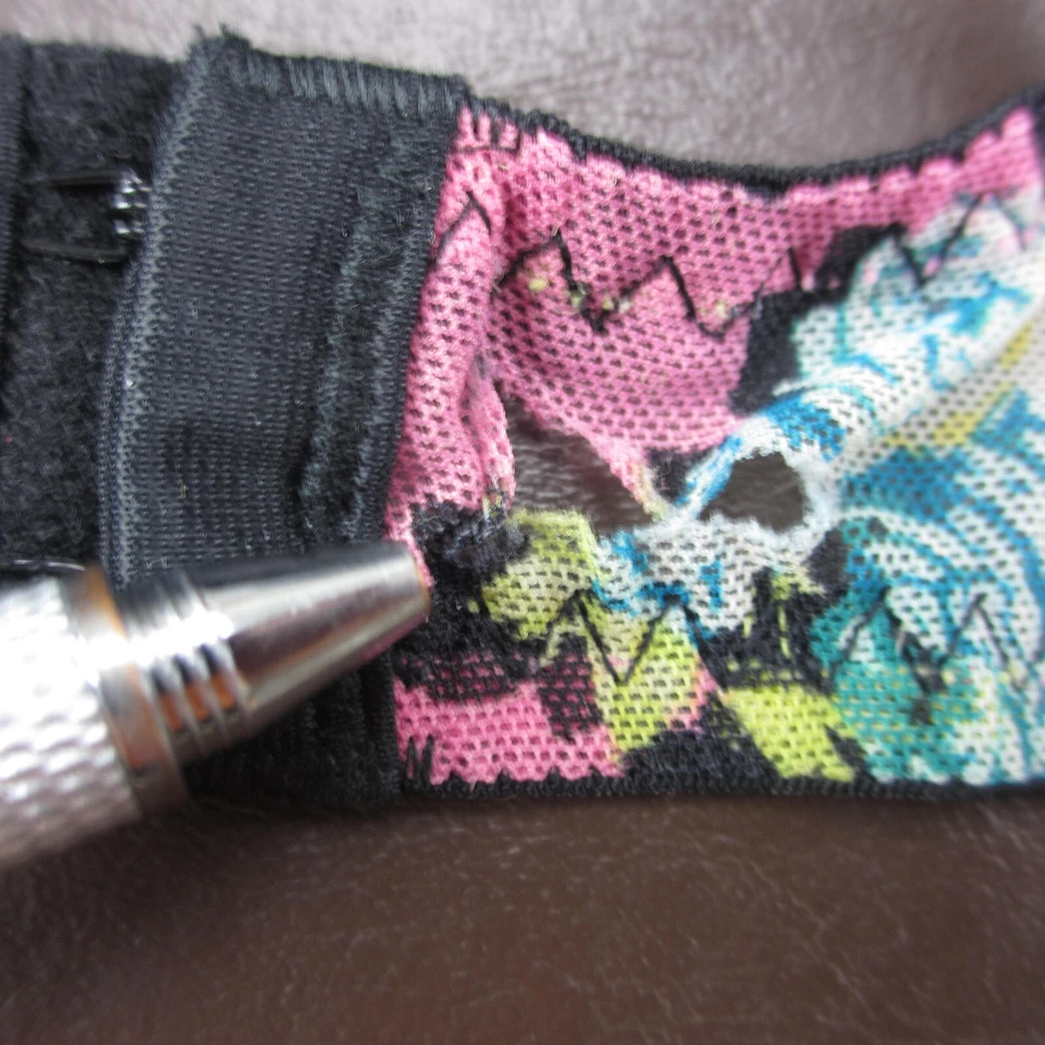 Sujetador Betsey Johnson 36C Rosa Encaje Acolchado Con Aros Cierre Ajustable Espalda *Nota Foto 3 de 4