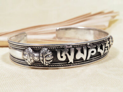 Mantra Armreif - 925er Silber - Drachen Gravur - Om Mani Padme Hum - Nepal