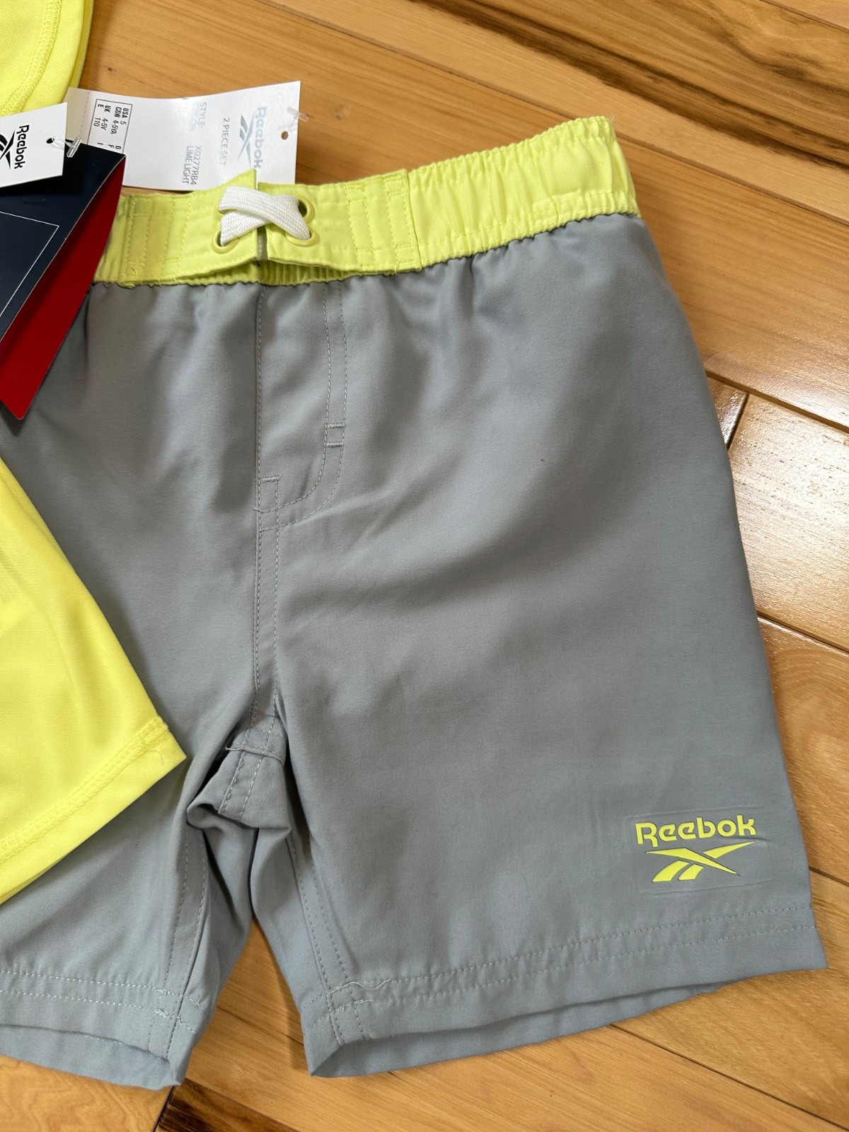 NEW Reebok Boys Swimwear 2 Piece Set UPF 50 Yellow/Gray Sz 5 thumbnail 3