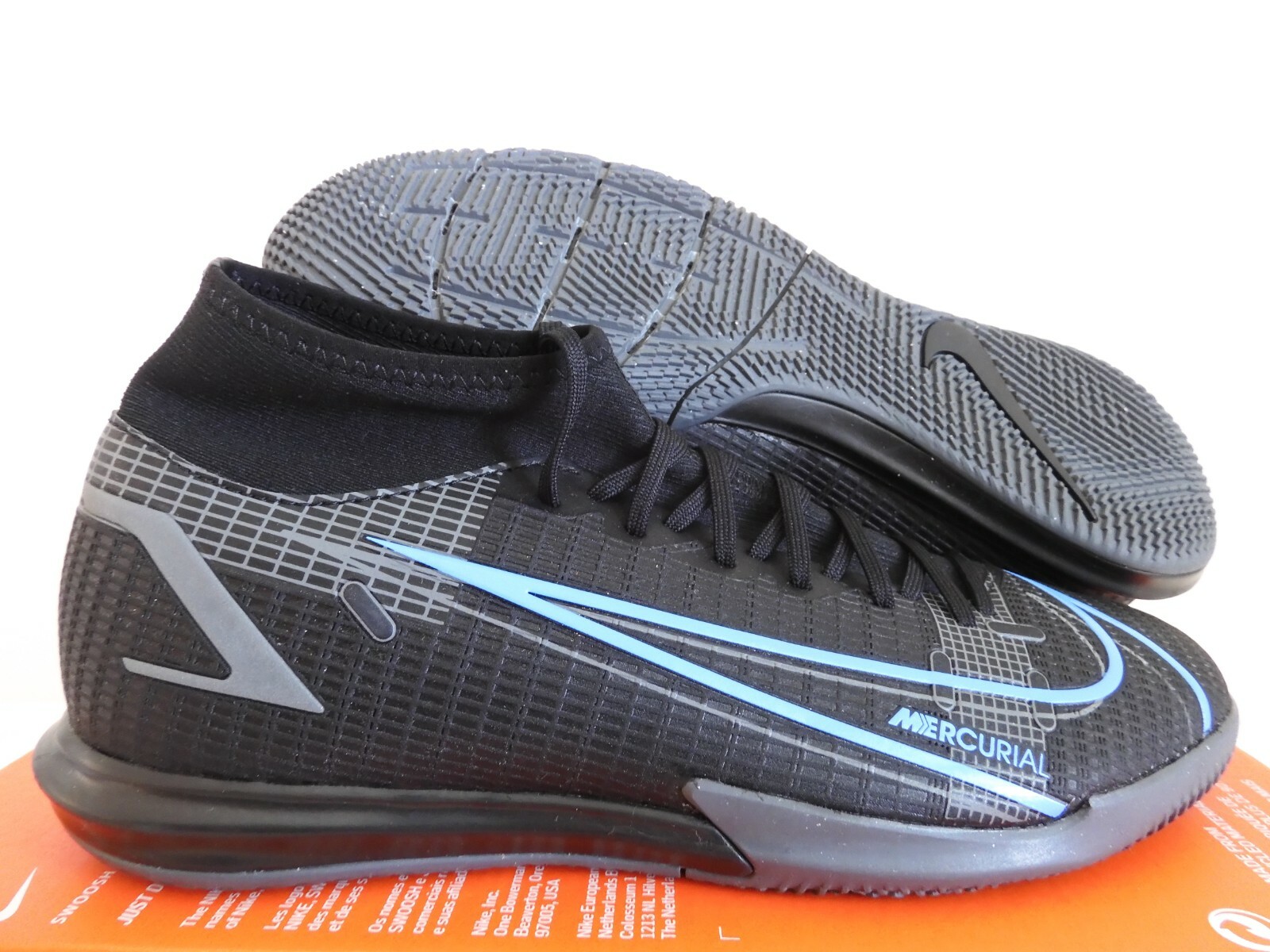 Nike Mercurial Superfly 8 Academy IC Soccer Shoes Black  display picture 1
