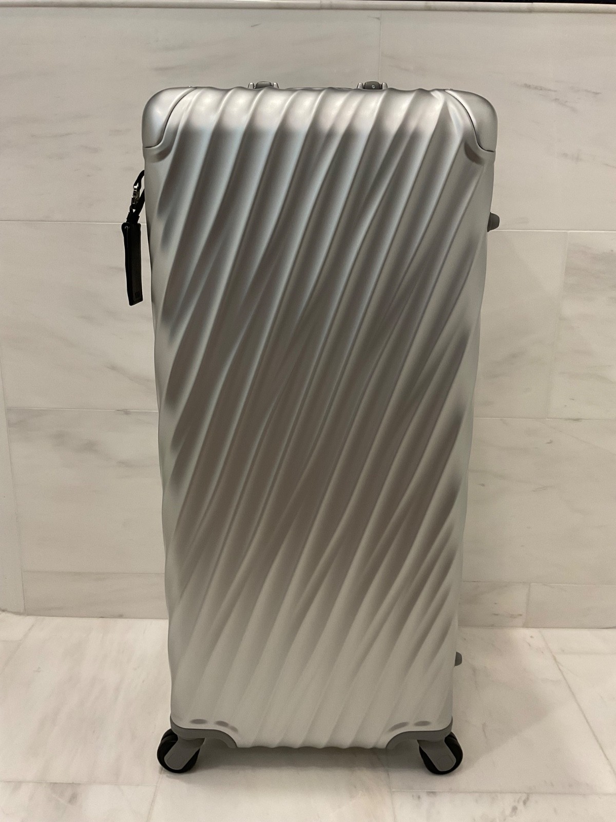 NEW Tumi 19 Degree ALUMINUM 34.25&rdquo; ROLLING TRUNK 4 Wheel P