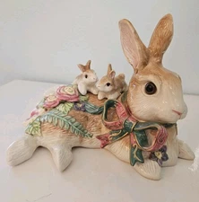 Fitz & Floyd Woodland Spring Easter BUNNY RABBIT Mama with Babies FIGURINE