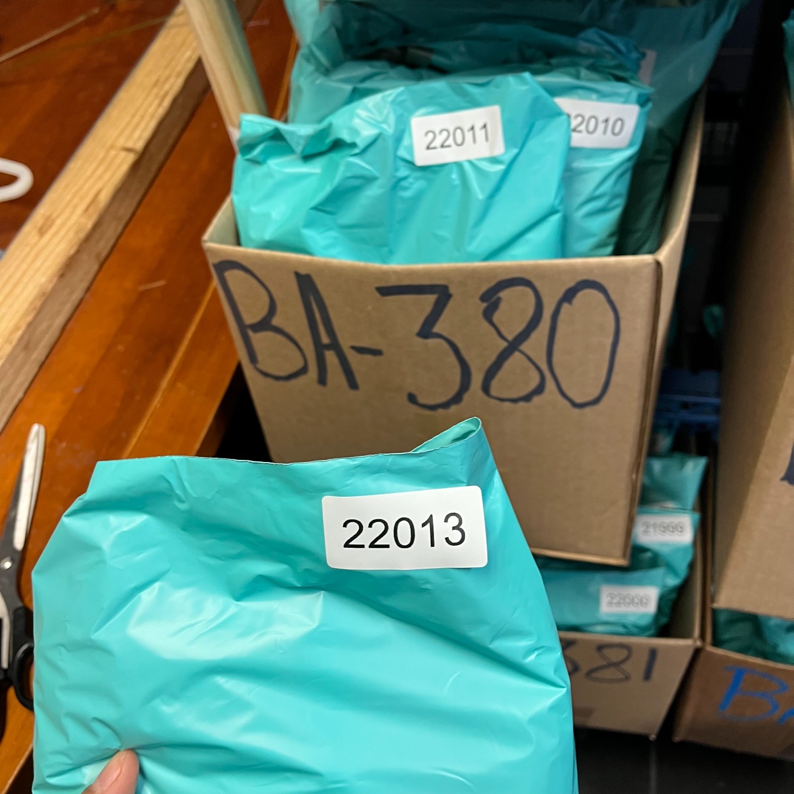 Adidas Tiro 19 Women's Training Pants Size L White Black ClimaCool Track Pants thumbnail 15