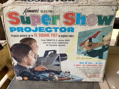 VINTAGE 1965 KENNER SUPER SHOW  PROJECTOR IN BOX -Classic -