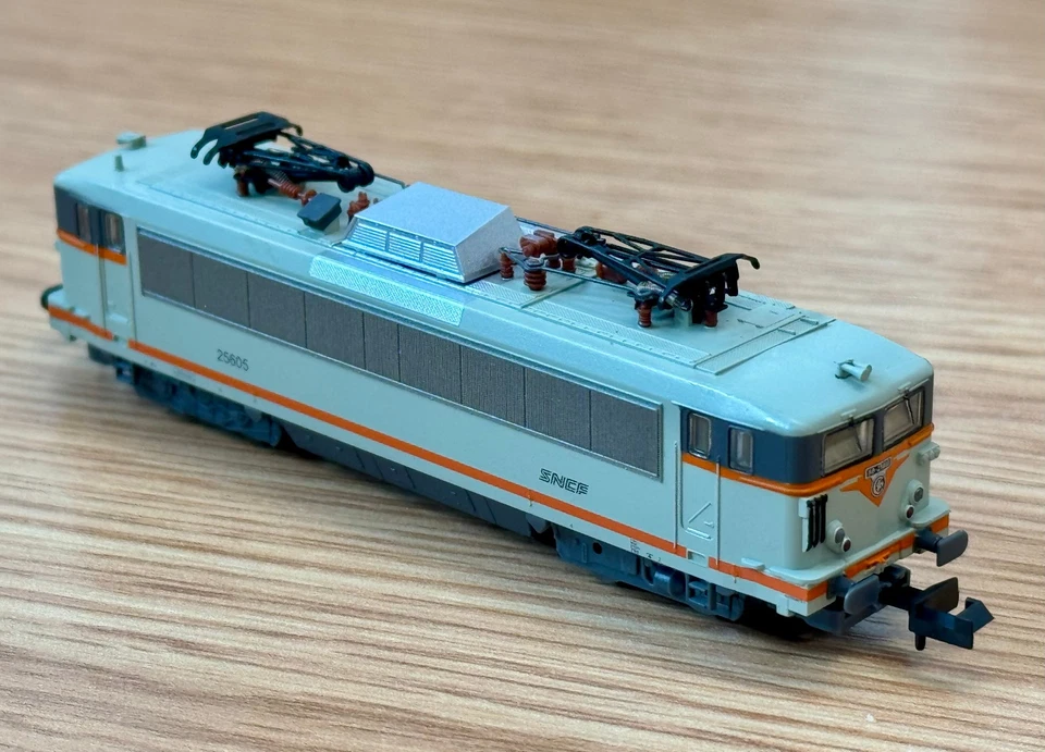 Piko 94202 - SNCF locomotive BB 25605  New, N Scale - Image 2 of 4