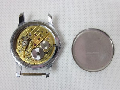 VINTAGE CORAL HORUS ARMBANDUHR MECHANISCH HANDAUFZUG X HERREN 36MM FUNKTIONSTÜCHTIG