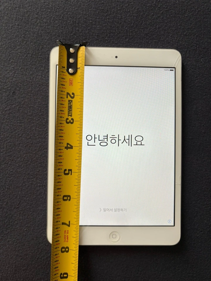 Apple IPad Mini Model MD531LL/A 1st Generation ** SILVER** - Image 3 of 4