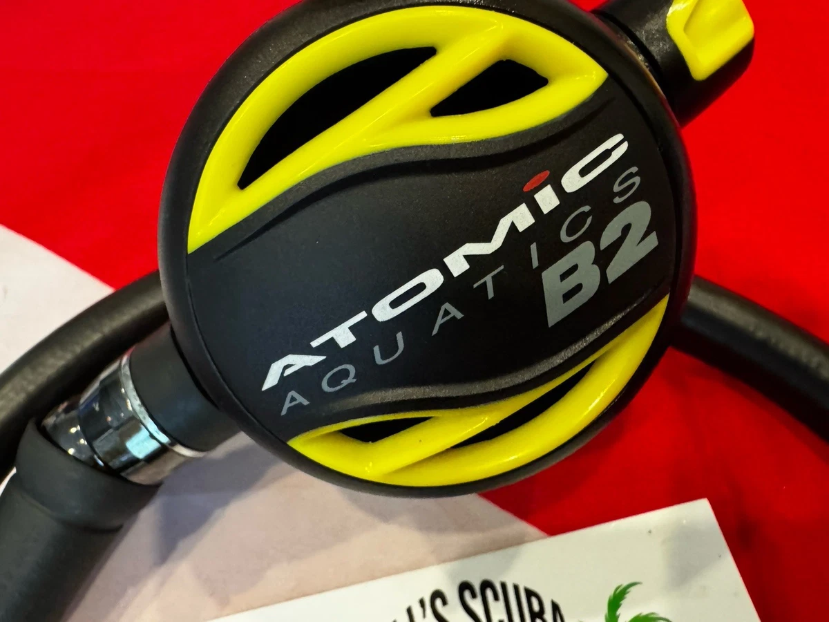 ATOMIC B2 SCUBA OCTO SUPER CLEAN LOOKS LIKE NEVER WET! (RETAIL$475)