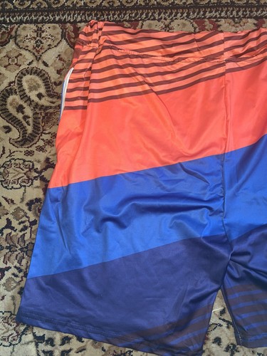 Hawaiien Beach Shorts Men’s I Have Everything I Need - Picture 8 of 8