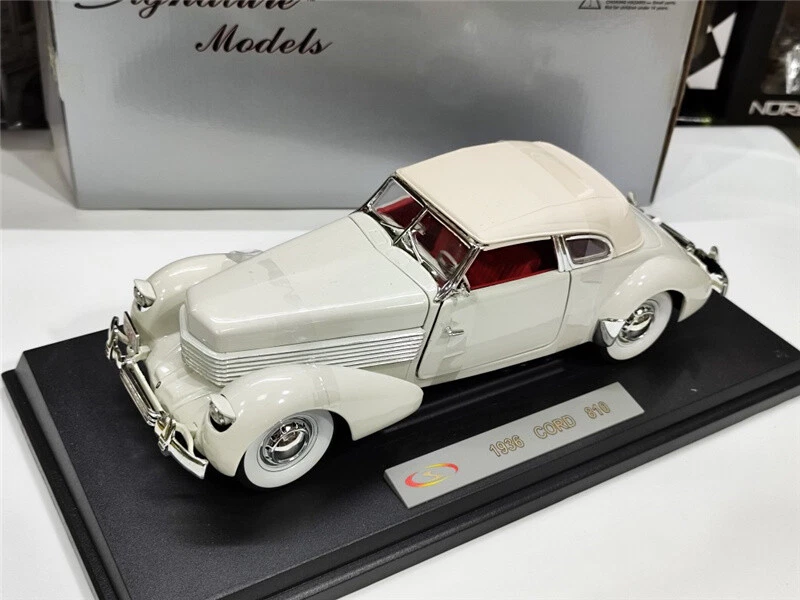 1/18 for Signature Models 1936 FOR CORD 810 Classic Car Jump Plate Light Truck - Image 3 of 4