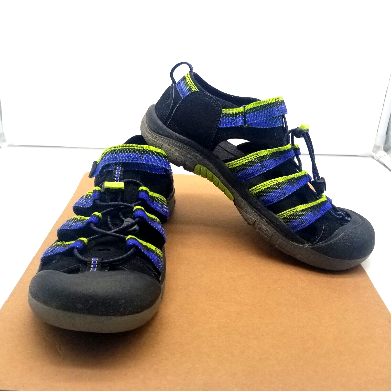 Sandali Keen Newport H2 blu taglia 7 verdi trail scarpe da acqua giovani 1014265