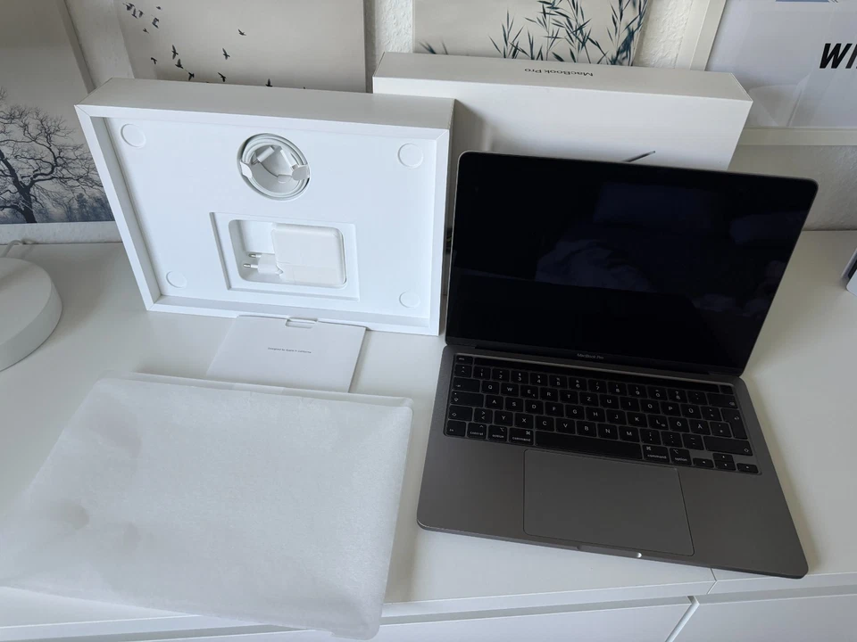 Apple MacBook Pro 13" 2020 · i5 · 16GB · 250GB, Foto 2 von 5