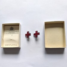 PAIR OF VINTAGE BRITISH RED CROSS ENAMEL PIN BADGES.