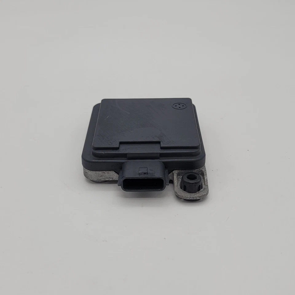 2021 2022 2023 Hyundai Santa Fe Cruise Distance Radar Sensor OEM 99110-S1500 - Image 3 of 4