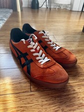 Onitsuka Tiger tokuten size 10 - Mens Orange and Black Colorway