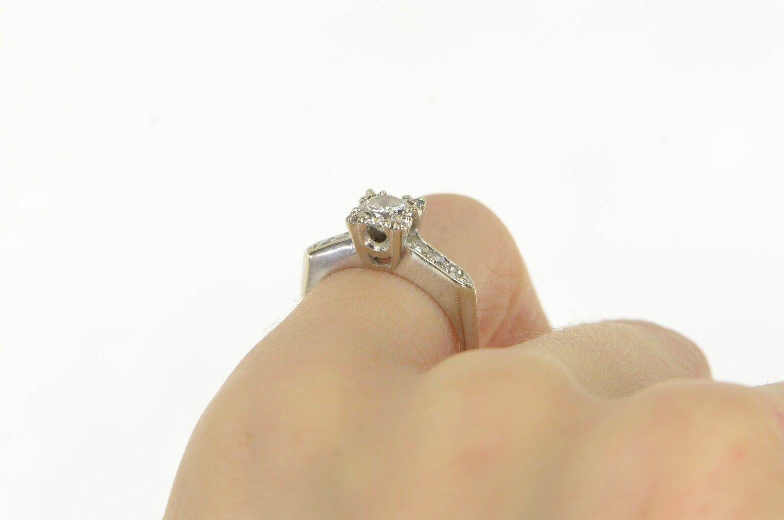 14K 1950's 0.80 Ctw Diamond Engagement Ring White… - image 6