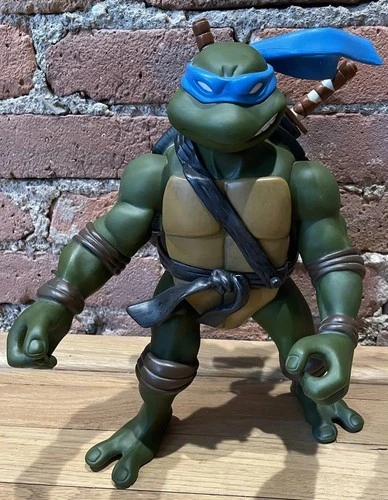 Vintage 2002 Playmates Giant 12" Action Figure - TMNT Ninja Turtle Leonardo