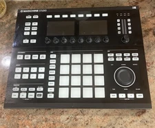 Native Instruments - MASCHINE STUDIO Groove Production Studio - Black HW