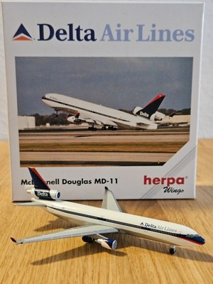 Delta Air Lines Mc Donnell Douglas MD-11 Herpa Wings Miniaturmodell 1:500 