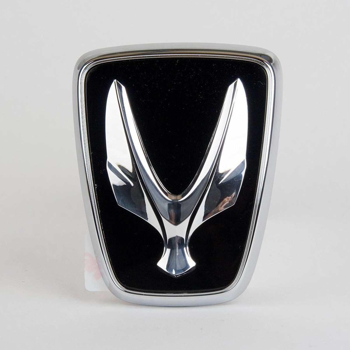 naco様 86330 3N000 Genuine Equus/Centennia​l Side Trunk Emblem Logo