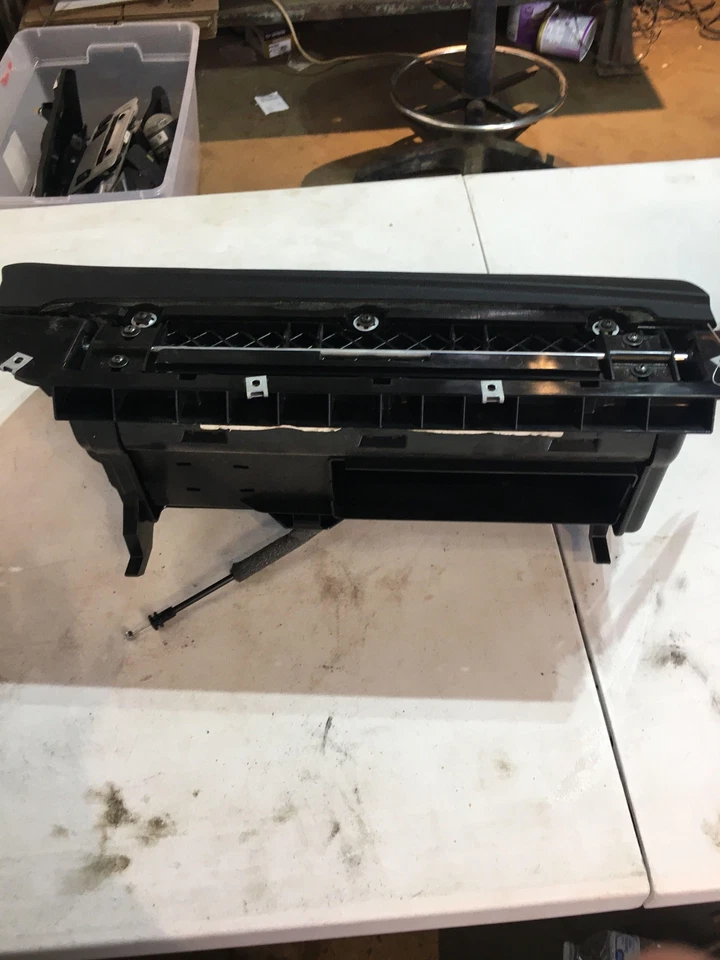 06 BMW 650I Glove Box - Image 3 of 3