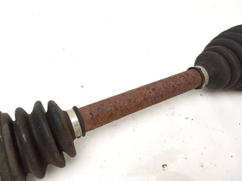 EJE DEL CONDUCTOR DELANTERO se adapta a VOLKSWAGEN BEETLE GL 1999-2005 JETTA Foto 3 de 4