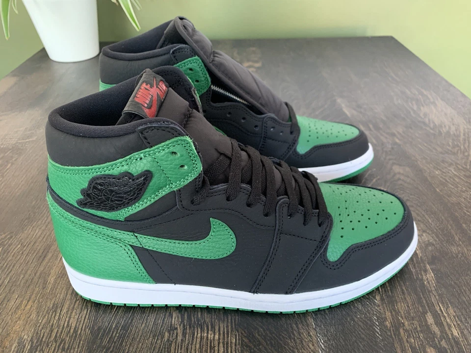 Nike Jordan 1 Retro OG High 2.0-Black/Pine Green/White/ M Red-UK9/US10-Brand New - Image 2 of 4