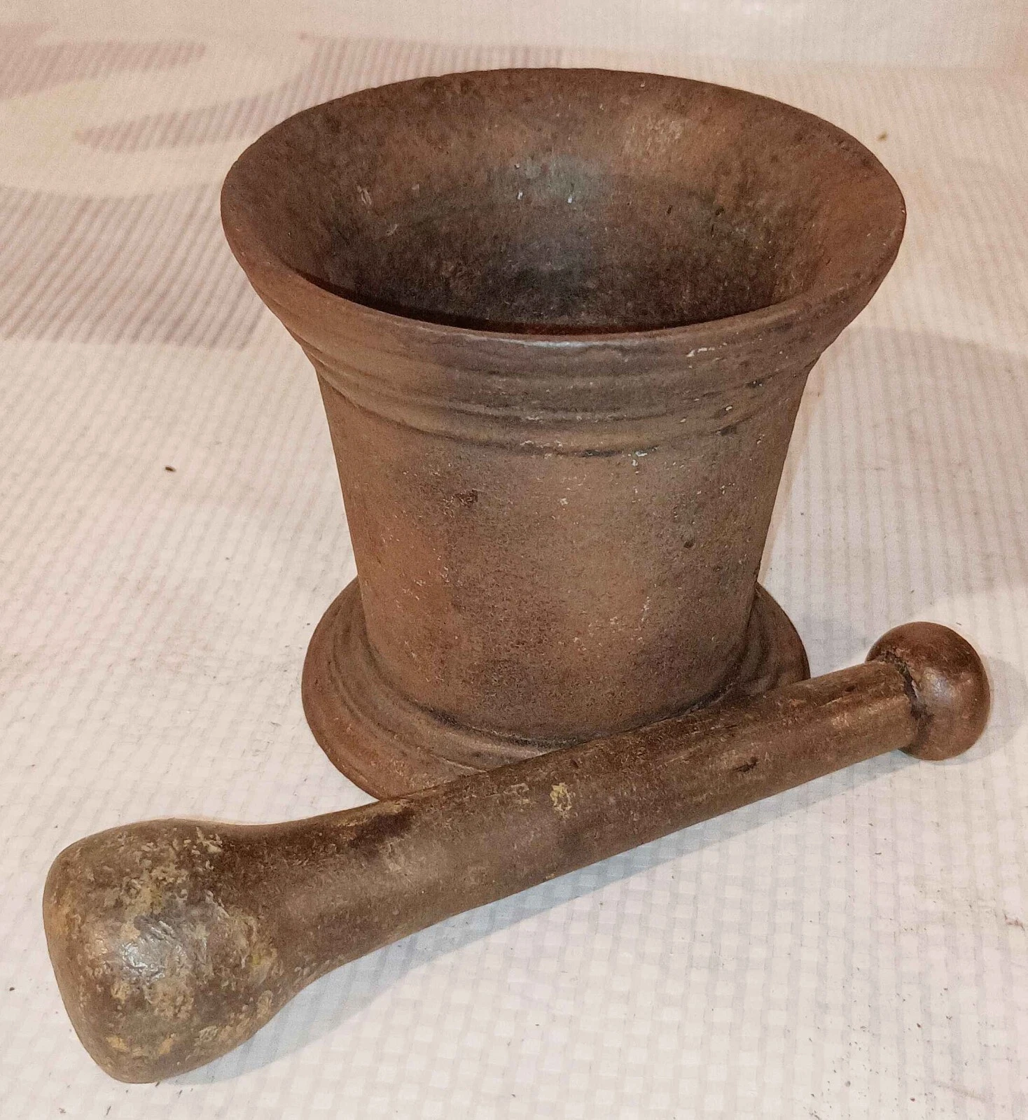 Antique Rare Savery & Co Cast Iron Mortar and Pestle No. 2
