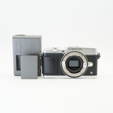 Olympus PEN E-P5 Mirrorless Camera Body Working