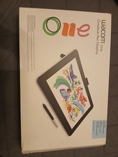 Fully functional Wacom One DTC133W0A Digital Drawing Tablet 13.3"