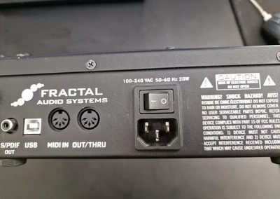 Fractal Audio Systems AX8 Amp Modeler + Multi FX