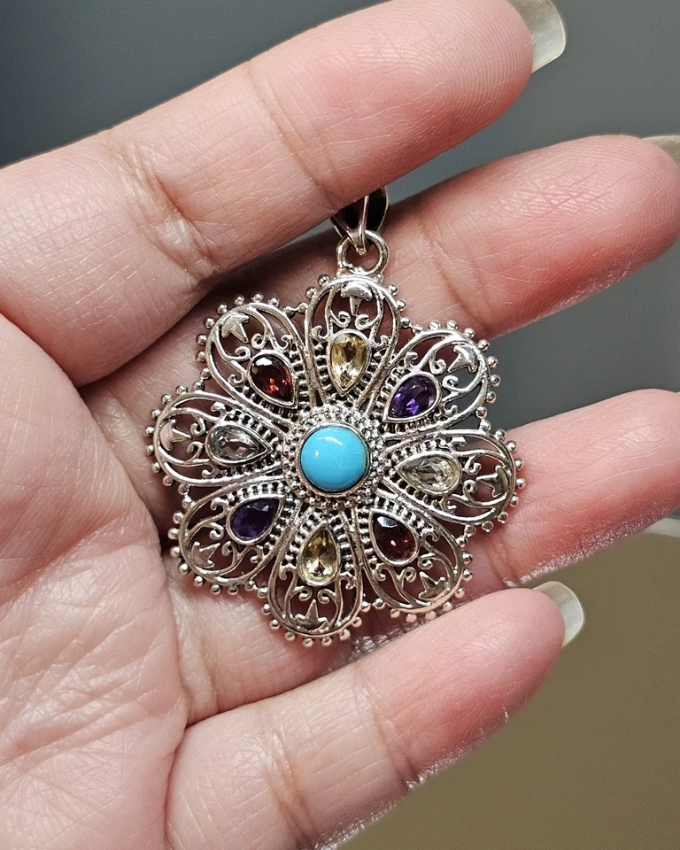 Colgante floral turquesa de plata de ley con múltiples piedras preciosas 925 Arizona