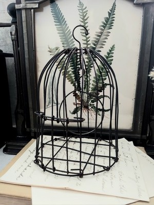 Vintage Metal Beehive Shaped Wire Birdcage Round Bird Cage Fabulous Patina