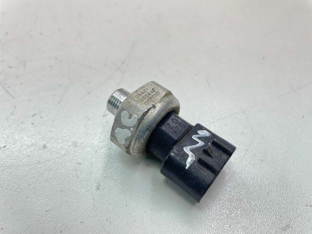 Toyota AVENSIS T270 2010 Air Con AC Pressure Sensor Switch 