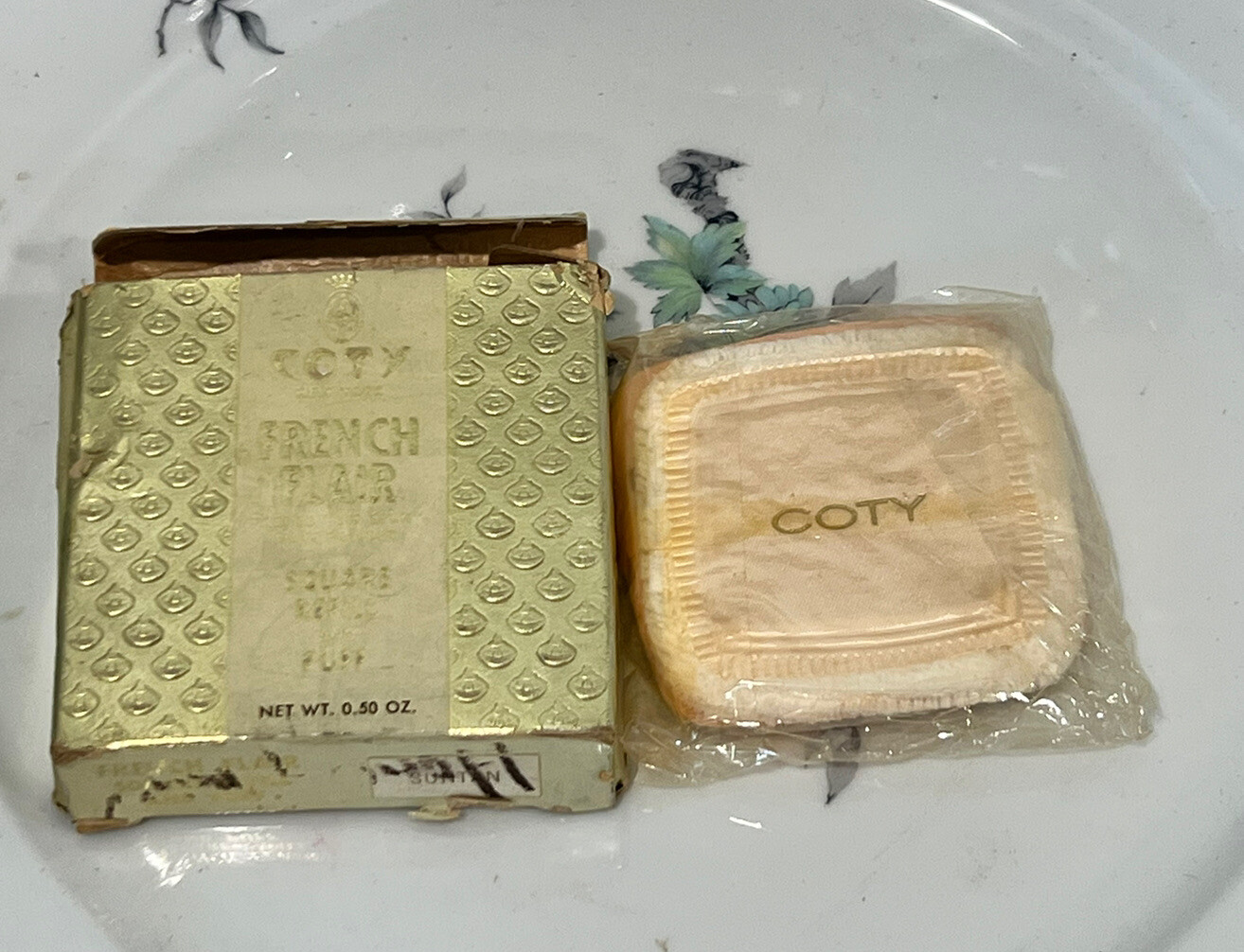 Ed Powder Square Refill French Flair Compact Muted Honey