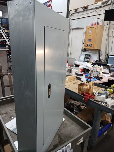 SIEMENS 125 AMP MAIN LUG PANEL BOARD P1C30ML125ABS 3PH 4W 208Y/120 V 30 CIRCUIT - Picture 4 of 20